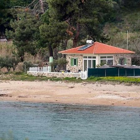 House Kokkalas On The Beach Pirgadíkia Kültér fotó
