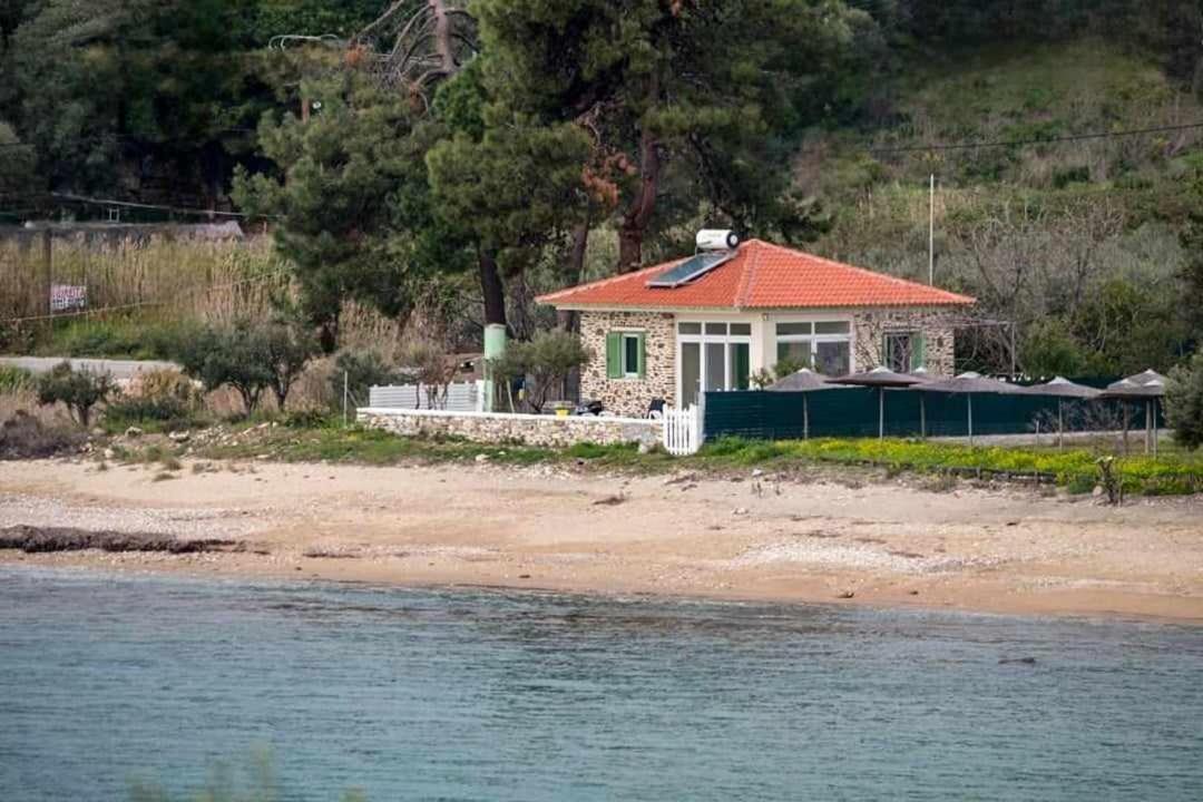 House Kokkalas On The Beach Pirgadíkia Kültér fotó